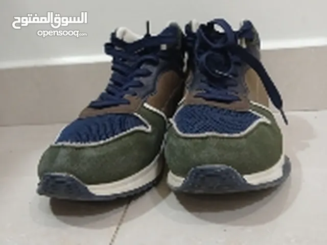 ,shoes حدا ء