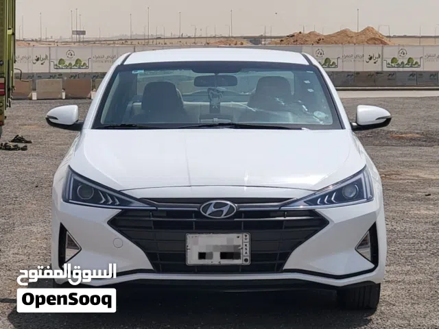 2019 Hyundai Elantra Standard