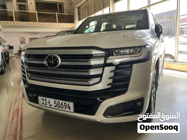 2025 تويوتا لاند كروزر VXR