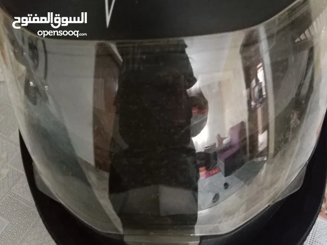 خوذتين للبيع