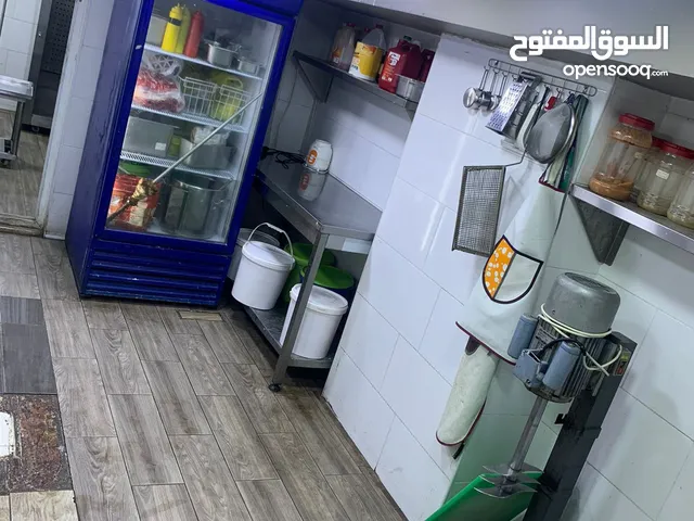 مطعم شاورما وسناكات للبيع او للضمان