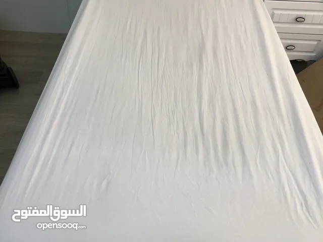 دوشك نفر المميز ارتفاع 17 سم قياس 90x190  استعمال قليل