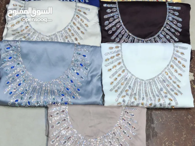 مخاور يمني كل ماهو جديد في عالم الاقمشة