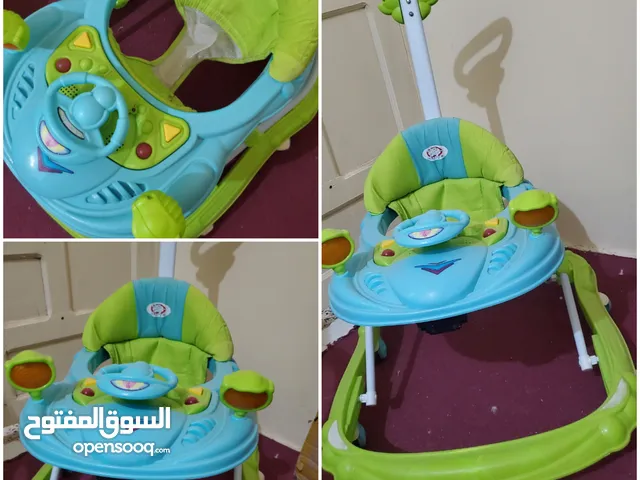مشاية أطفال مستعمل نظيف