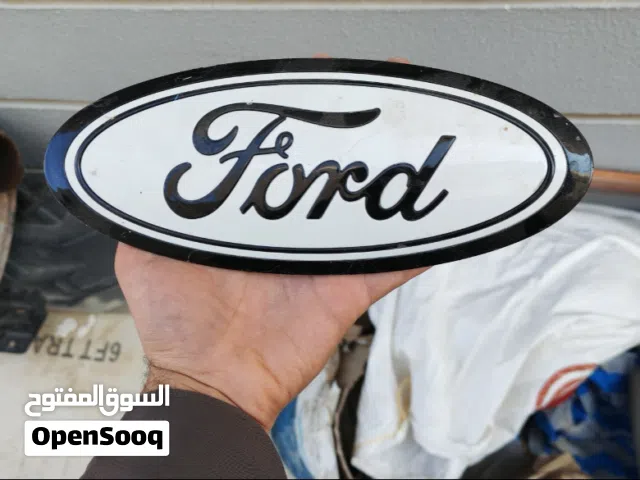 علامة فورد بلون مميز ل 2021 F150