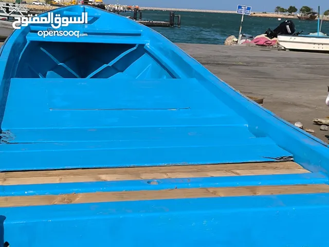 قارب 23 للبيع