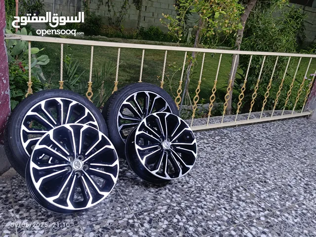 ويل كب ياباني كورلا تخم حجم 17 اصلي واخو الجديد مكفول من التعديل والعواج واي شي فقط اطارات