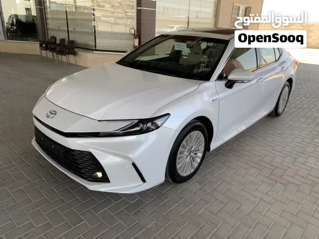 2025 تويوتا كامري GLE