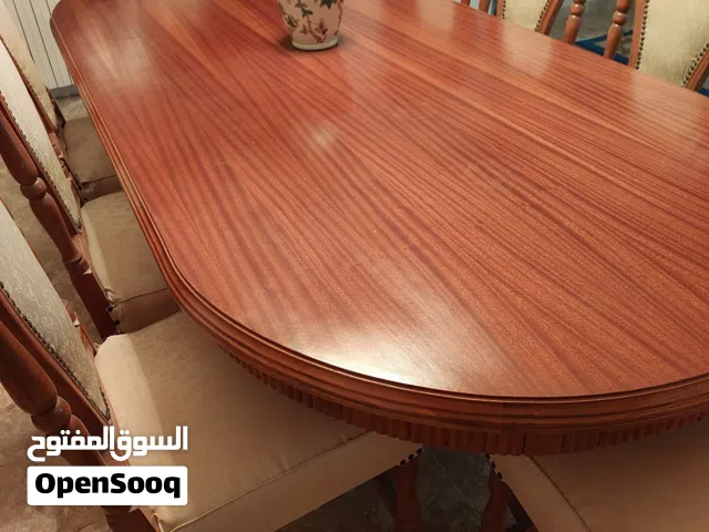 طقم غرفة سفرة في بيادر وادي السير ( طاولة سفرة مع كراسي وبوفيه )
