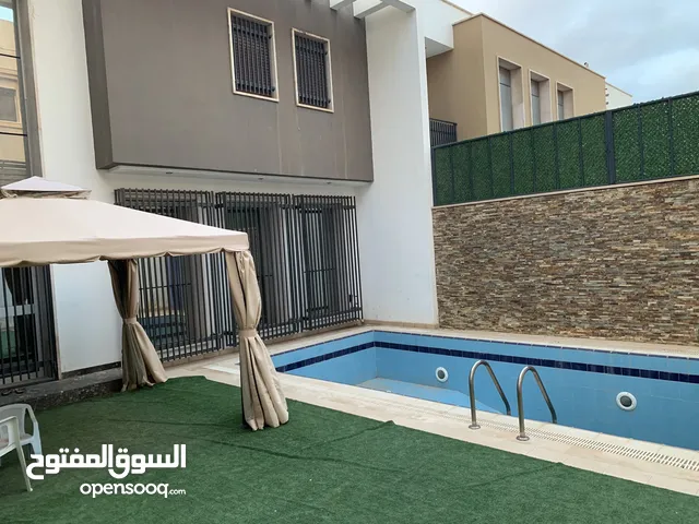600 m2 More than 6 bedrooms Villa for Rent in Tripoli Alfornaj