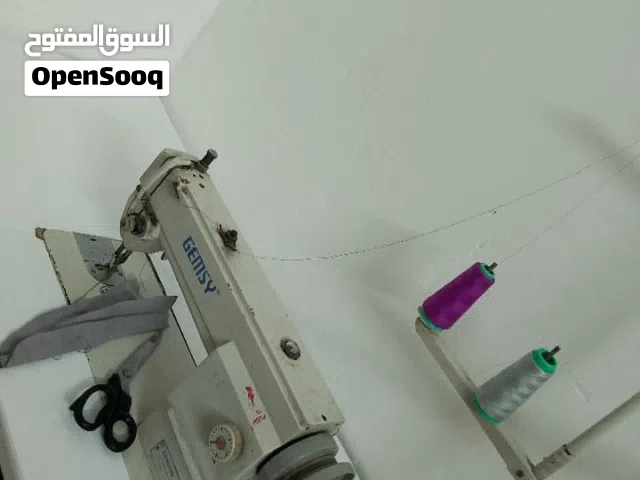 مكينة صناعي جديده هيه والميز التنومه الجباسي 175