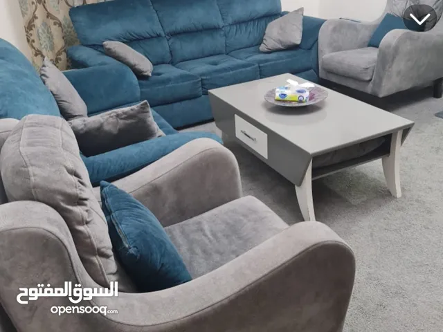 طقم كنب شبه جديد استعمال خفيف