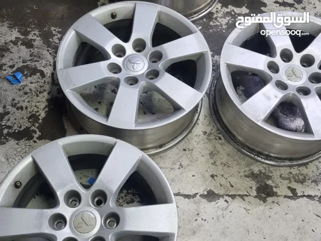 Pajero 18 size rims for sale used 4 pcs