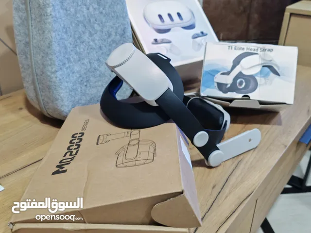 Meta Quest 3 (128GB)+ حزامين راس + حقيبة خاصة بالنظارة