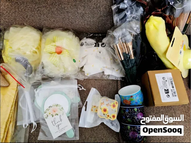 منتجات تجميل و عناية شخصية نسائية جذابة