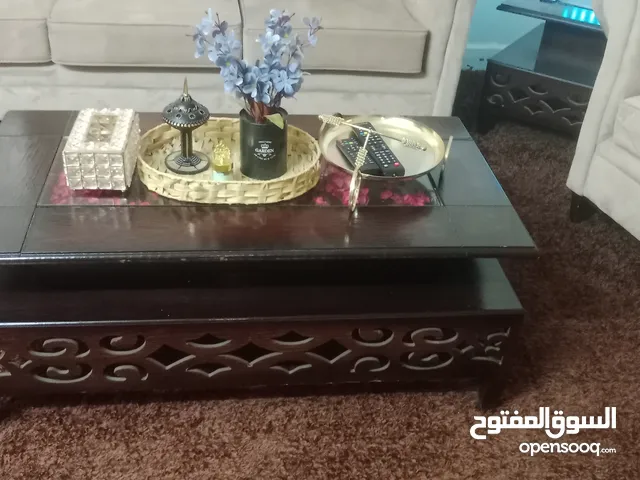 طاولات خشب