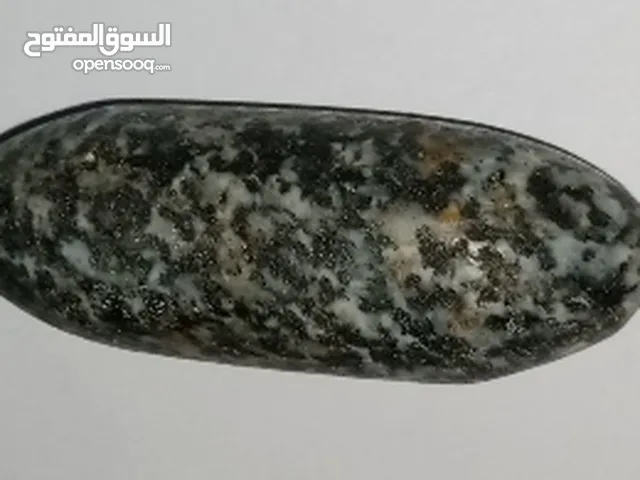 حجر ثعابين (اي ضد الثعابين)