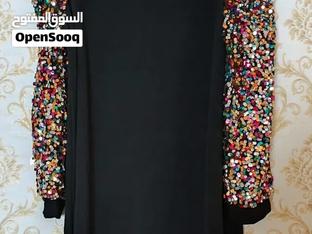 فستان مع حقيبه