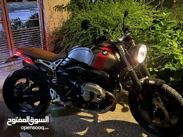 BMW RNine T scrambler 2017. Well maintained. Inspection valid until May 2026. Exclusive. LED lights
