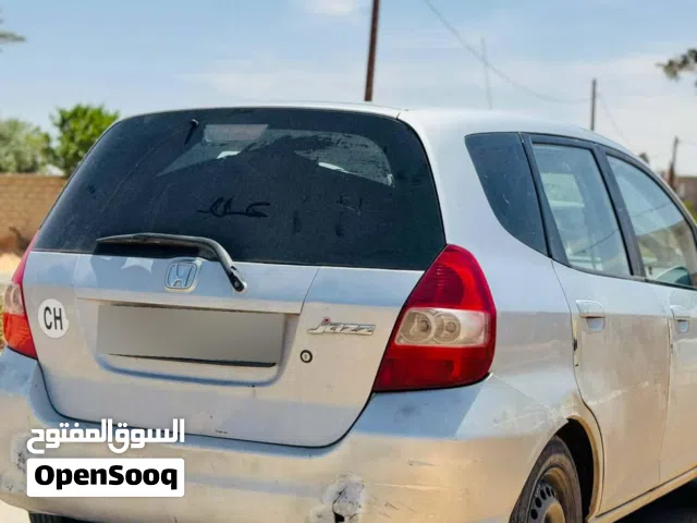 2005 هوندا جاز Standard