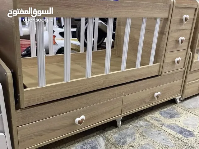 سرير اطفال