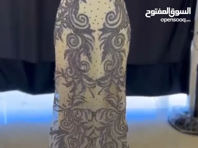 فستان بسعر مغري جداً عالواقع أجمل وأجمل فستان سهرة بأقل الأسعار وفري على حالك تدوري بالسوق