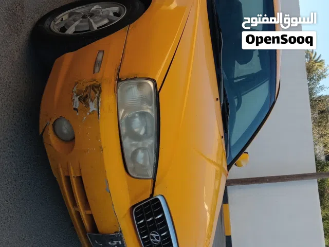 2002 هيونداي افانتي Standard
