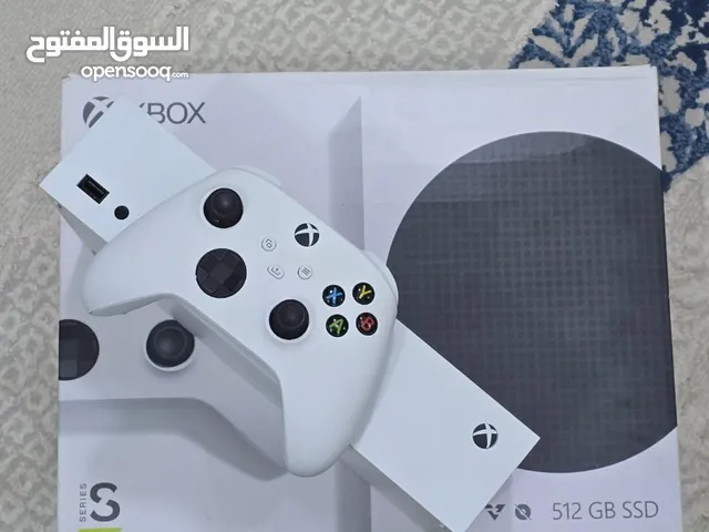 XBOX series s نضيف كُلش ومابي اي شي مستعمل مدة قليلة كُلش وكل ادواتة موجودة الجويستك الاصلية