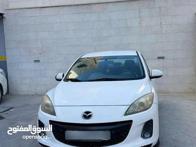 Mazda zoom 3 كما هو موضح بورقة الفحص