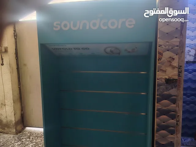 عارضة محل تلفونات ماركة انكر للبيع جديدة استخدام كلش قليل