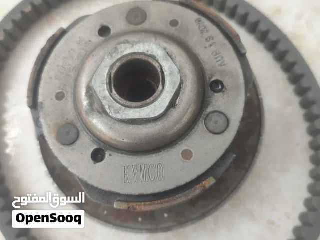 كلج خلفي دراجة kymco كامكو جي 4 مكينة 140 + غراض كامكو تفصيخ  كل شي يخص الكامكو وشرط مال بالة تفصيخ