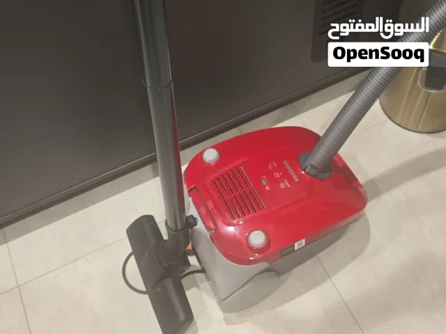 مكنسة كهربائية مستعمل قليلا البيع بسبب السفر
