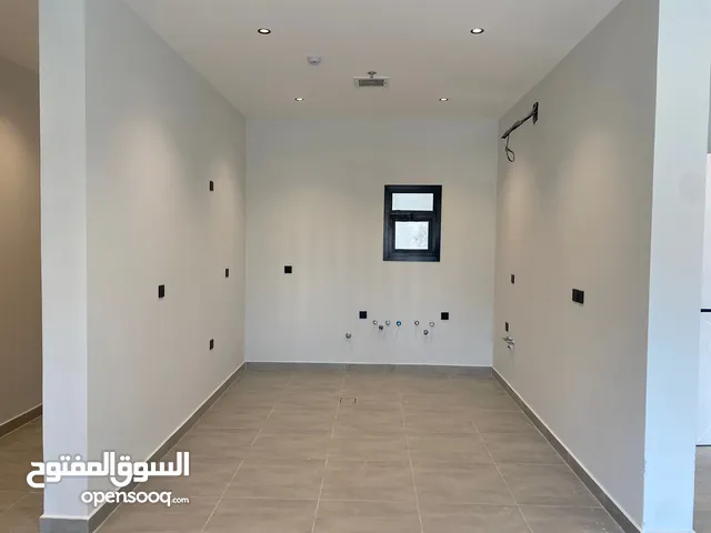 300 m2 3 Bedrooms Apartments for Sale in Al Riyadh Ishbiliyah