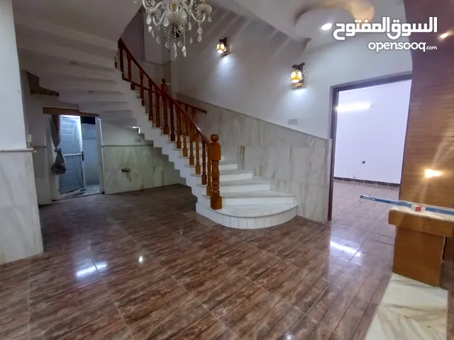بيت طابقين للايجار في البراضعية يؤجر للشركات و المكاتب الرسمية و الموظفين و العوائل