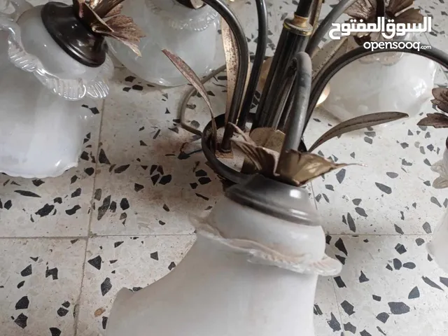 متوفر 7 ثريات للبيع