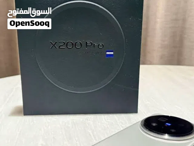 VIVO X200 PRO 16/512 GB FULL BOX EXCELLENT CONDITION.
