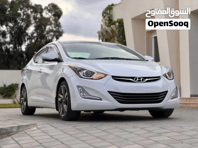 HYUNDAI ELNTRA 2015 / 131000 mil