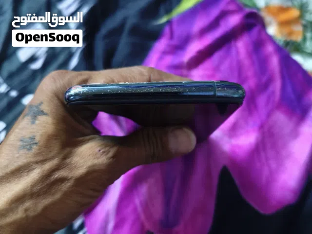 تلفون للبيع ايفون 11 برو ماكس ذاكرته 256 مبدل شاشه وبطاريه ضهر مكسور