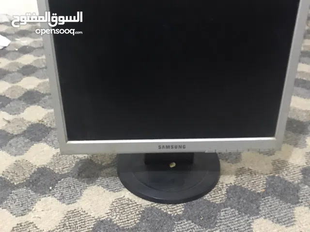 للبيع شاشه كمبيوتر مسطح