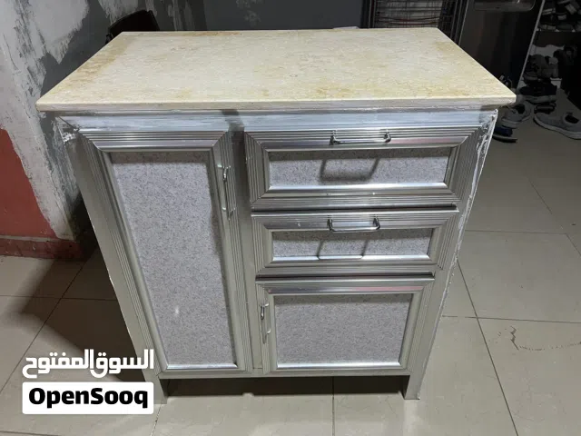 طاولة بوتجاز سطحي للمطبخ جديدة لم تستخدم السعر 15 دينار نهاية