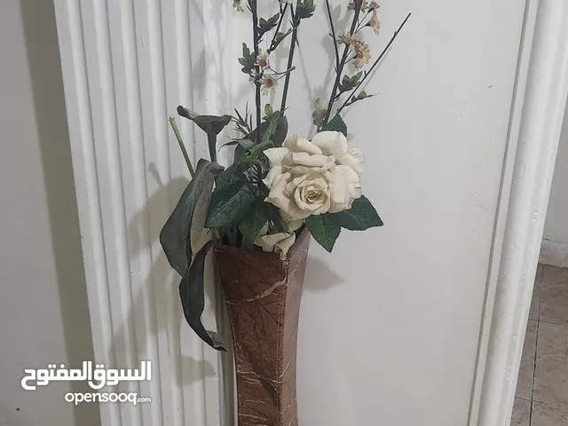 Beautiful vase for sale in jeddah