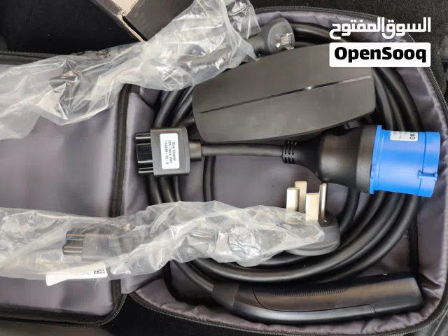 شاحن تسلا المتنقل الاصلي