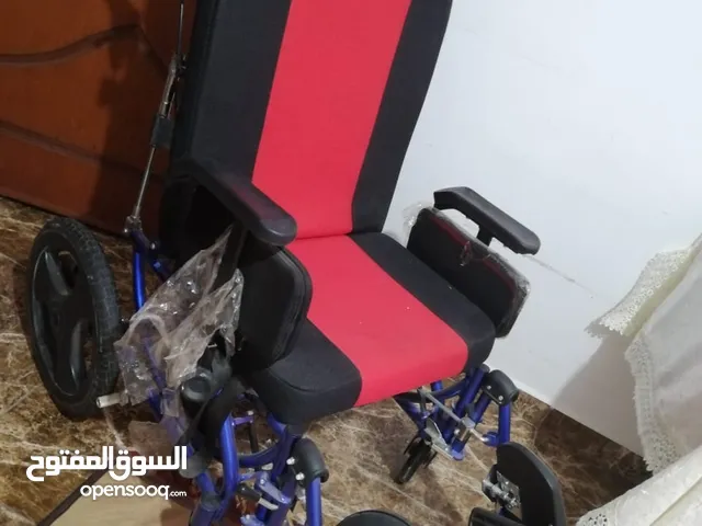 للبيع بسعر مغري كرسي متحرك لم يستخدم