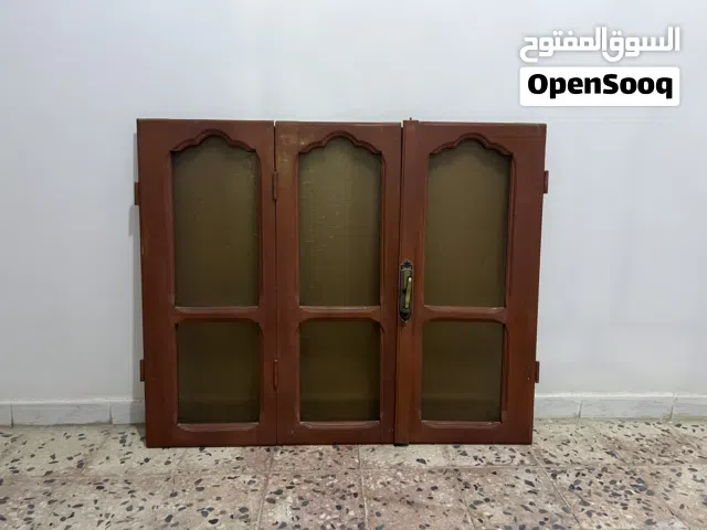 نوافد مستعملة للبيع