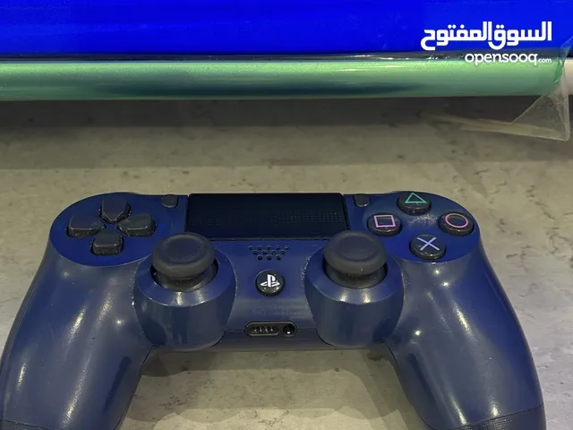 للبيع جهاز تحكم بلايستيشن 4 اصلي