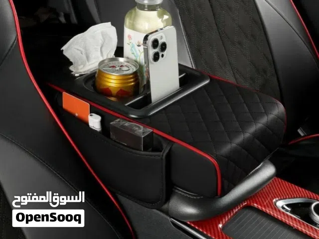 وسادة رفع مسند الذراع للسيارة مع حامل أكواب ومناديل