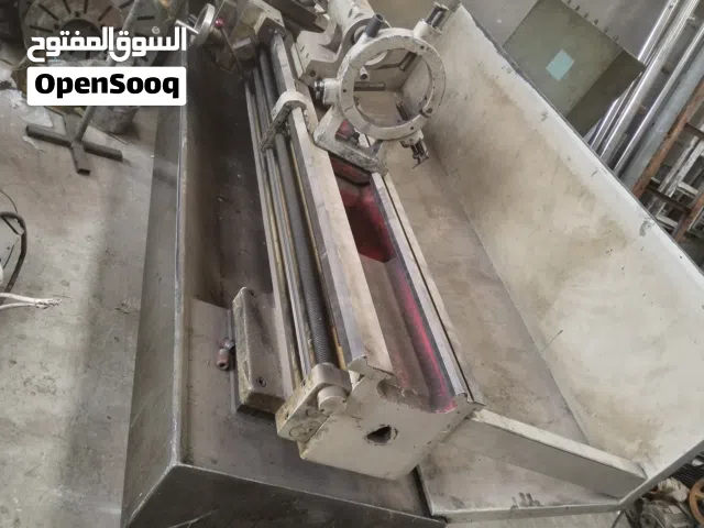 مخارط وعدد مخارط مختلفه ومعدات اخري