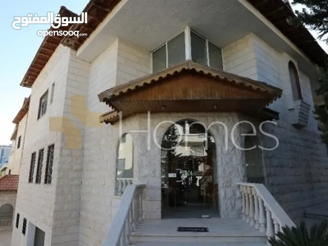 1400 m2 5 Bedrooms Villa for Sale in Amman Khalda