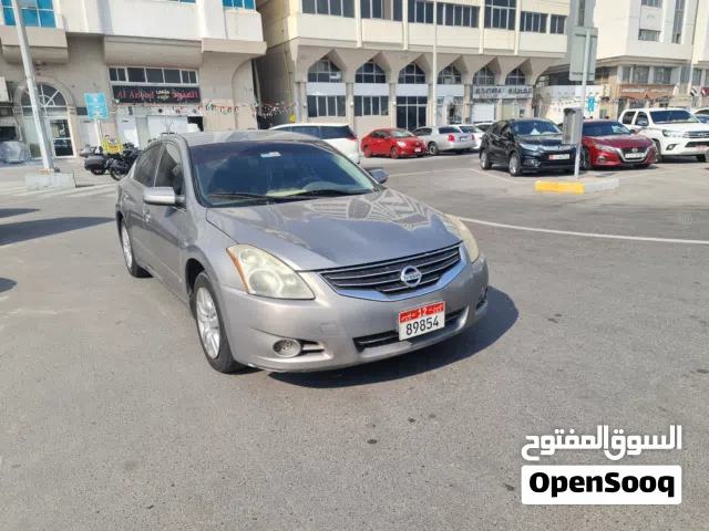 Nissan Altima 2012