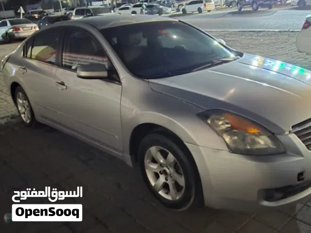 2008 نيسان التيما S